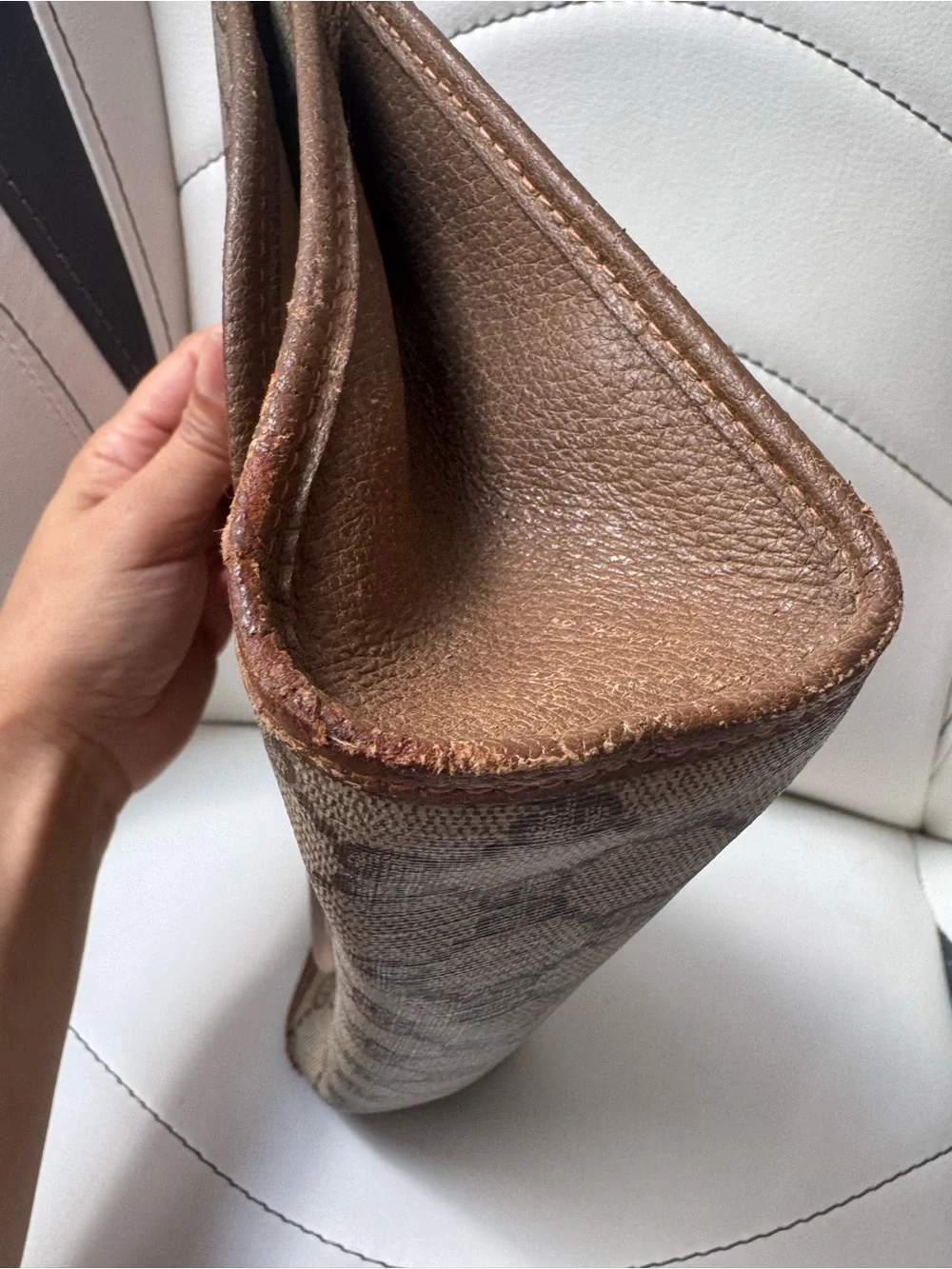Gucci Beige GG Monogram Canvas Clutch with Brown Leather Trim and Green-Red Web